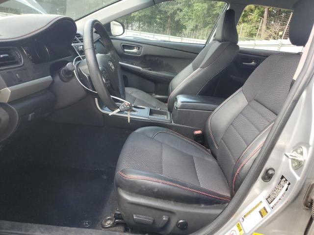  TOYOTA CAMRY 2016 Srebrny