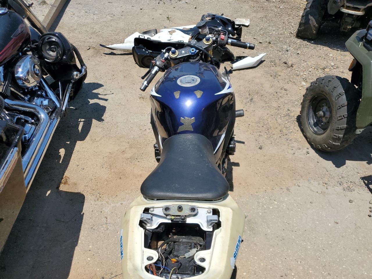 2004 Suzuki Gsx-R600 K VIN: JS1GN7CA842104592 Lot: 66722145