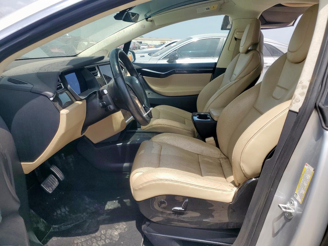 2016 Tesla Model X VIN: 5YJXCAE24GF016154 Lot: 63116415