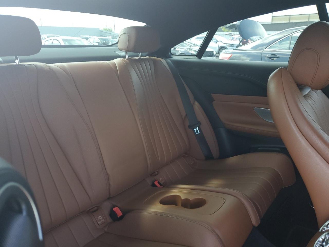 V (W213, S213, C238) V (W213, S213, C238)