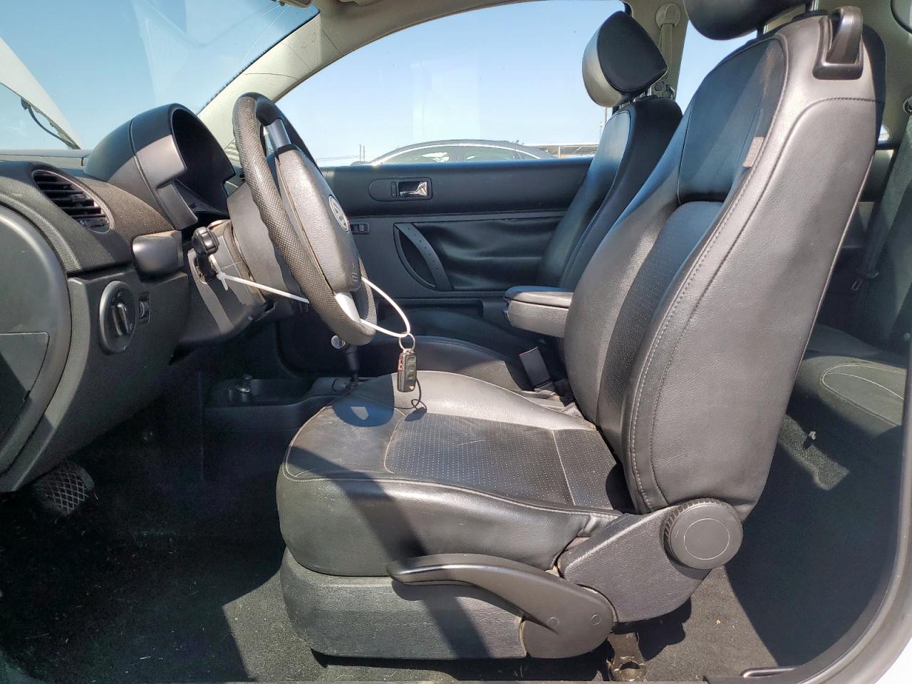 2010 Volkswagen New Beetle VIN: 3VWPG3AGXAM010554 Lot: 65649965