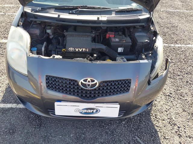 2008 TOYOTA YARIS TR