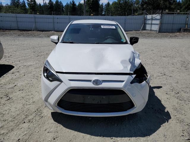  TOYOTA YARIS 2017 Biały