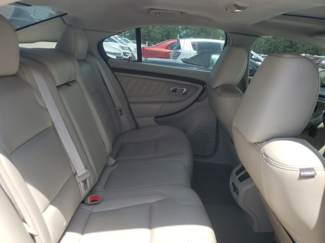 2010 Ford Taurus Limited VIN: 1FAHP2FW4AG106150 Lot: 64231305