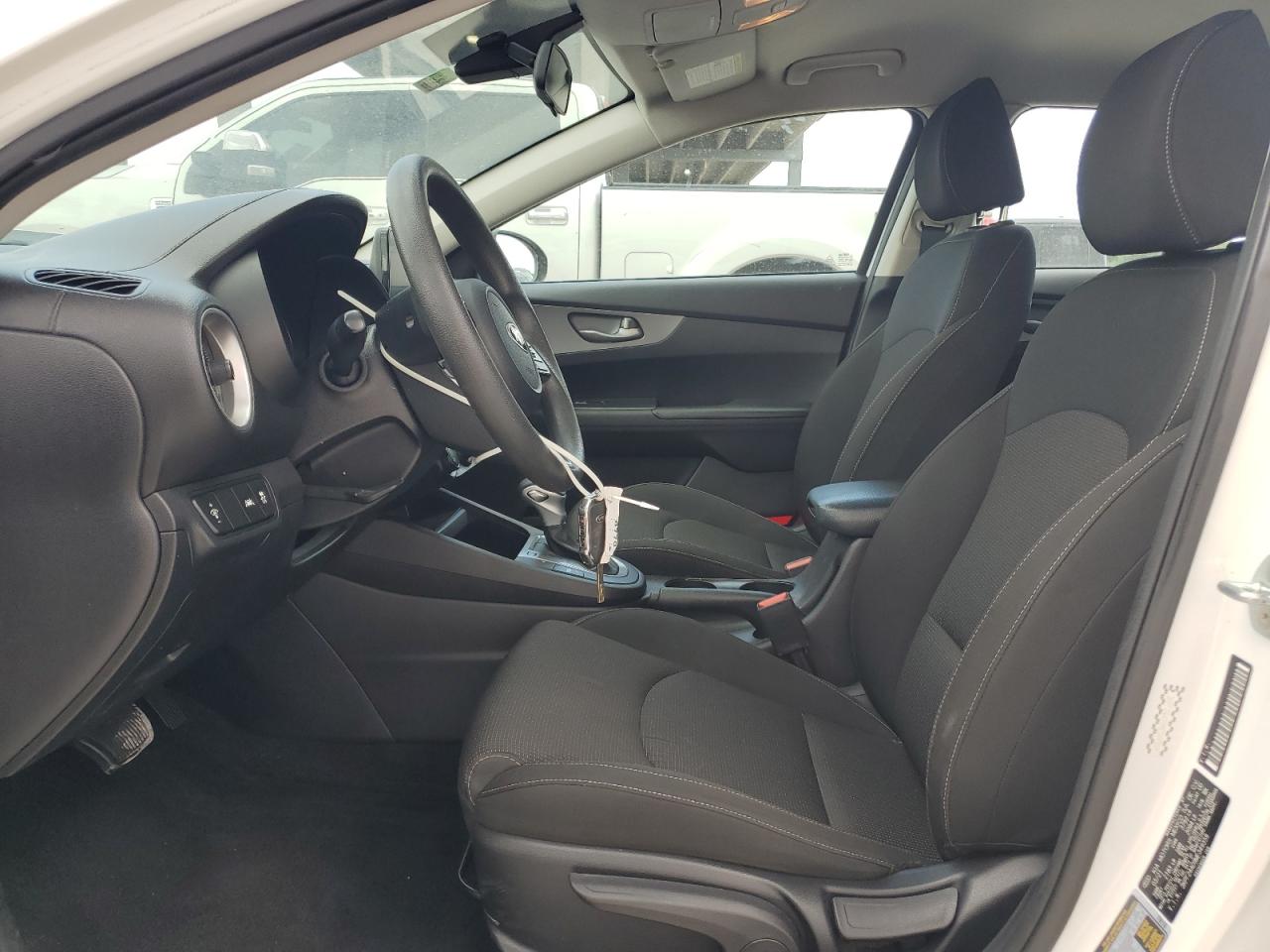 3KPF24AD9ME349359 2021 Kia Forte Fe