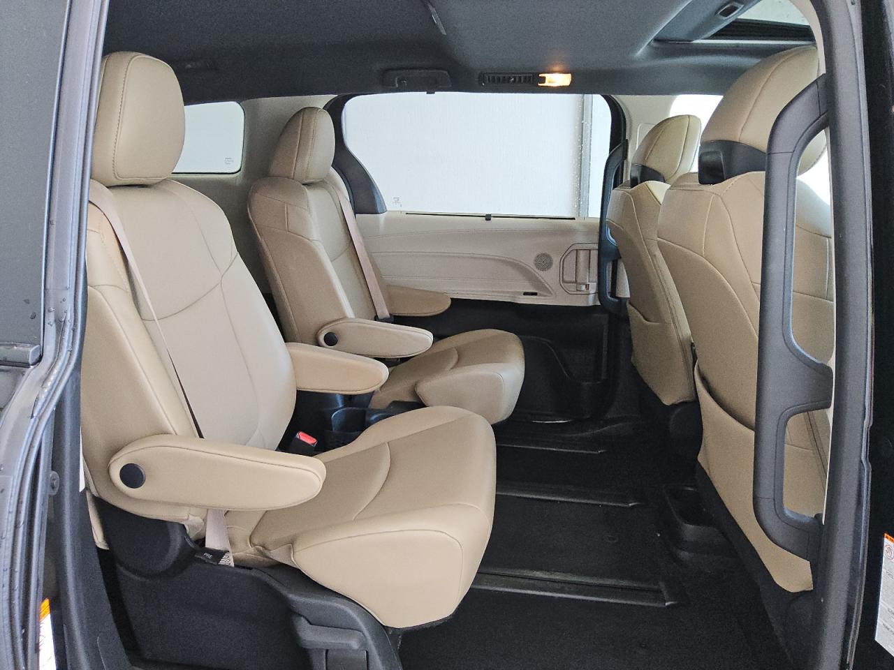 2022 Toyota Sienna Xle VIN: 5TDYRKEC9NS112243 Lot: 63239075