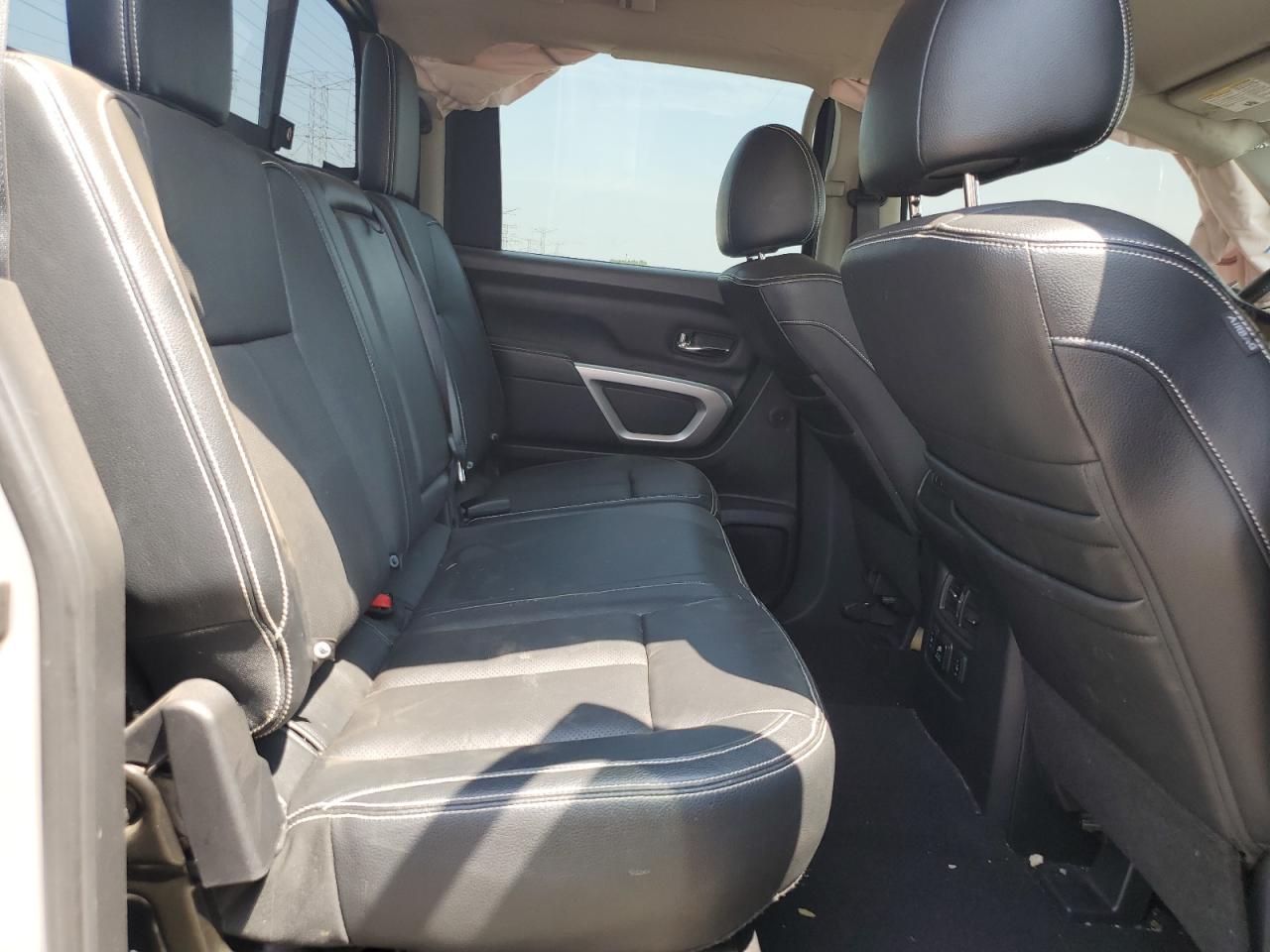 2017 Nissan Titan Sv VIN: 1N6AA1E53HN551661 Lot: 65382175