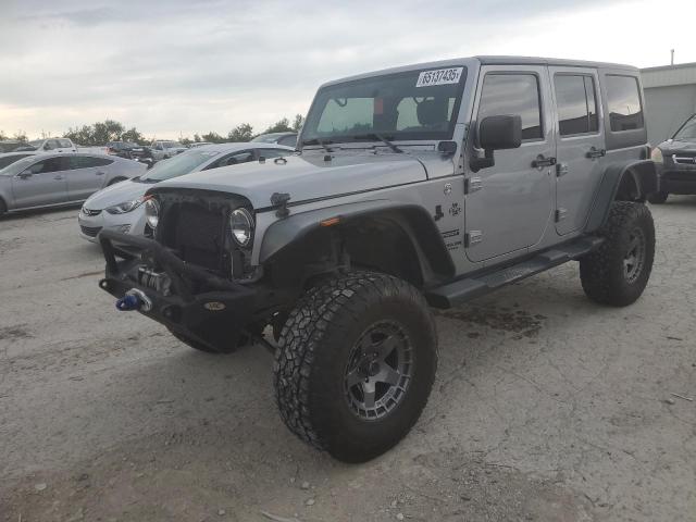 Parquets JEEP WRANGLER 2014 Szary