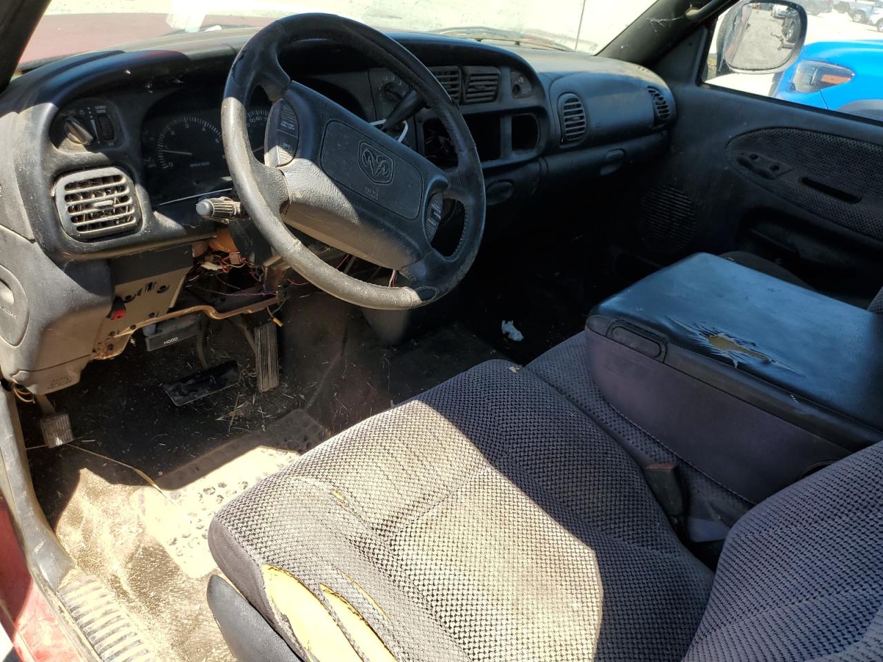 2000 Dodge Ram 1500 VIN: 1B7HC13Z0YJ110286 Lot: 65782315