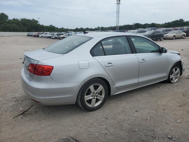  VOLKSWAGEN JETTA 2014 Srebrny