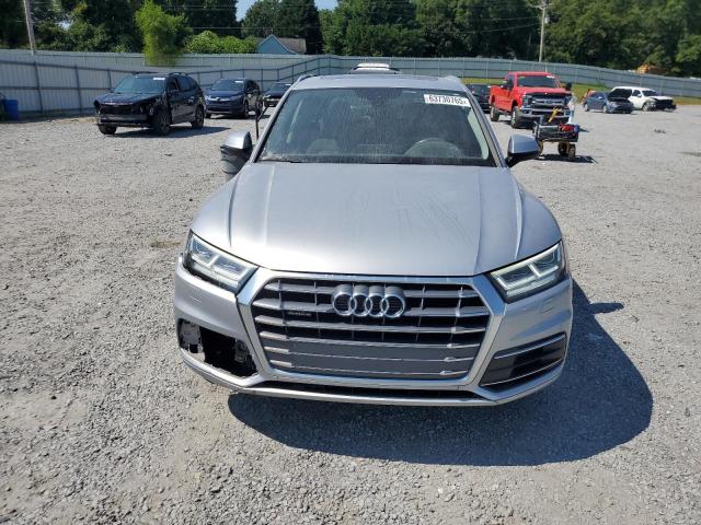  AUDI Q5 2018 Srebrny