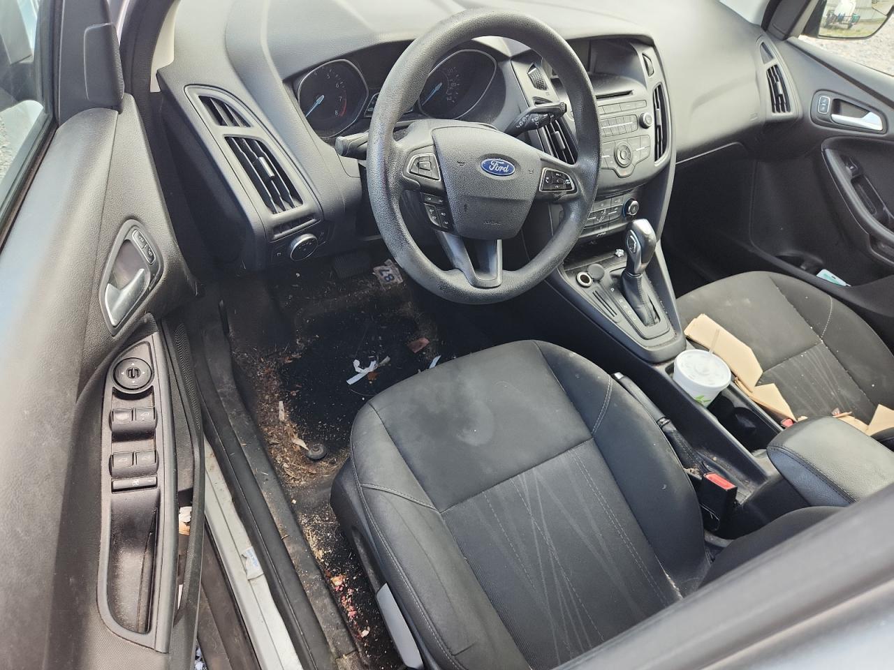 2016 Ford Focus Se VIN: 1FADP3K2XGL216949 Lot: 64963445