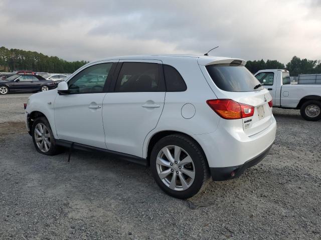  MITSUBISHI OUTLANDER 2015 Белы
