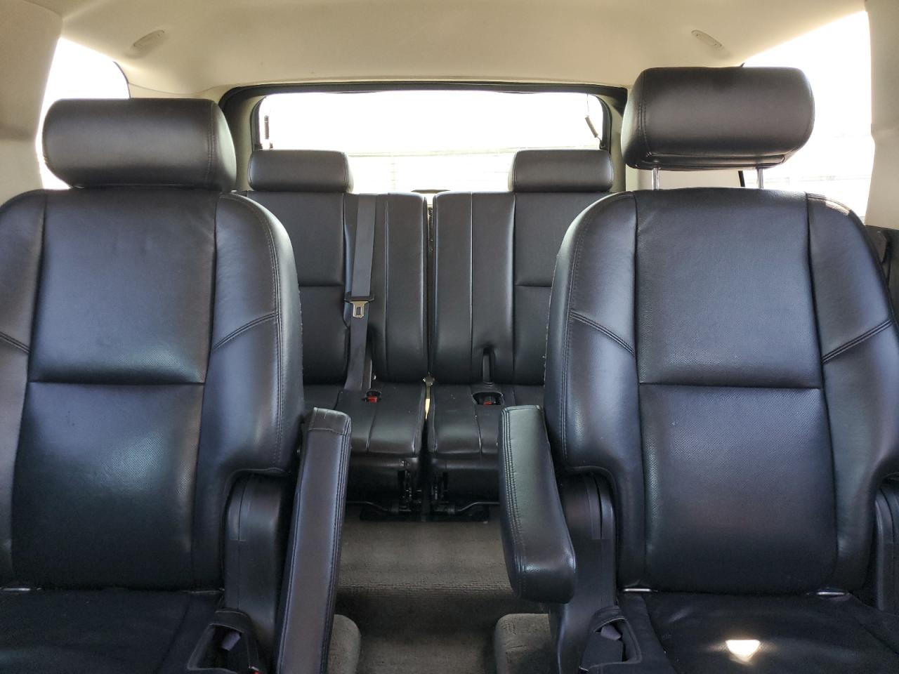 2010 Chevrolet Tahoe K1500 Ltz VIN: 1GNUKCE08AR117979 Lot: 64802225