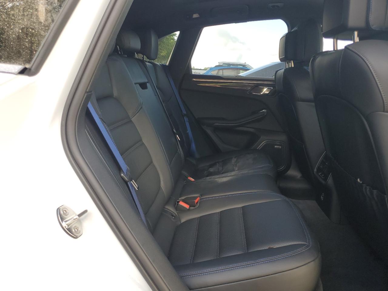 2025 Porsche Macan Gts VIN: WP1AF2A53SLB50256 Lot: 65443775