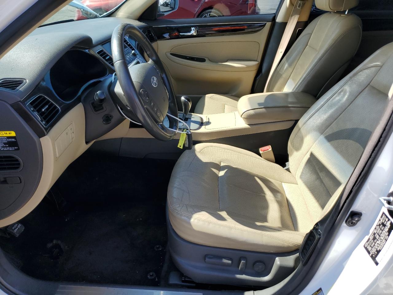 2011 Hyundai Genesis 3.8L VIN: KMHGC4DE4BU132785 Lot: 65074565