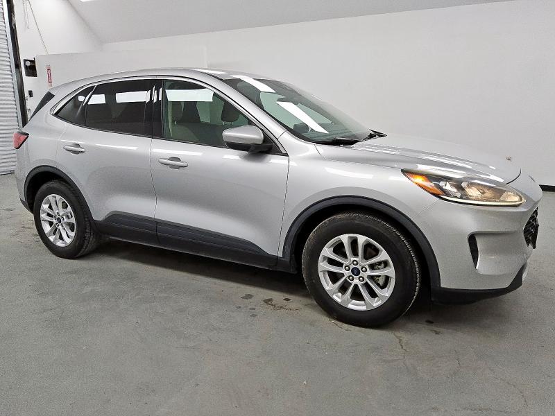  FORD ESCAPE 2020 Srebrny