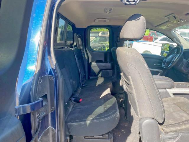  NISSAN TITAN 2017 Blue