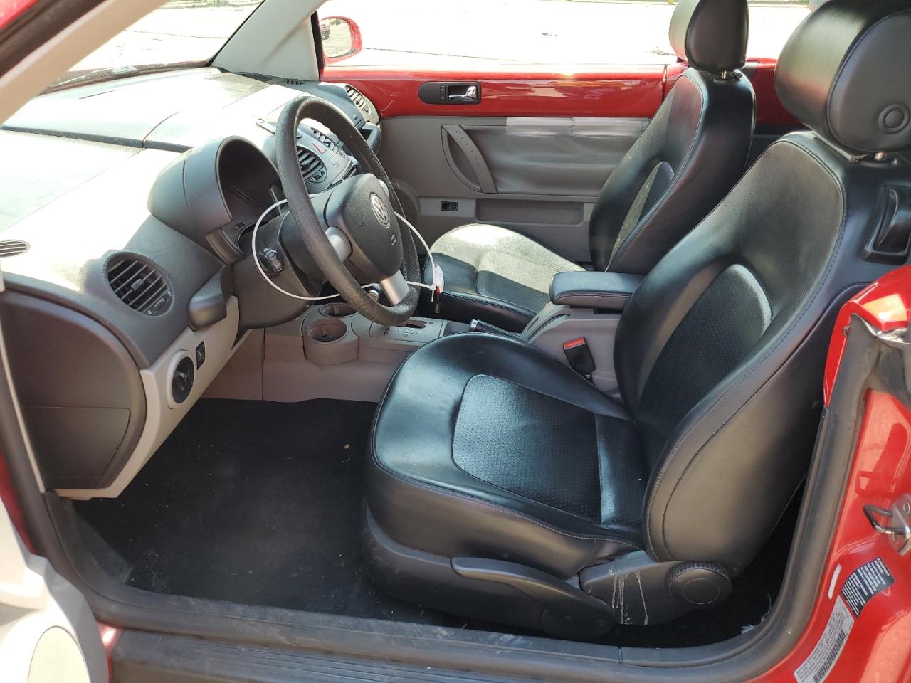 2005 Volkswagen New Beetle Gls VIN: 3VWCM31Y45M360901 Lot: 64519895