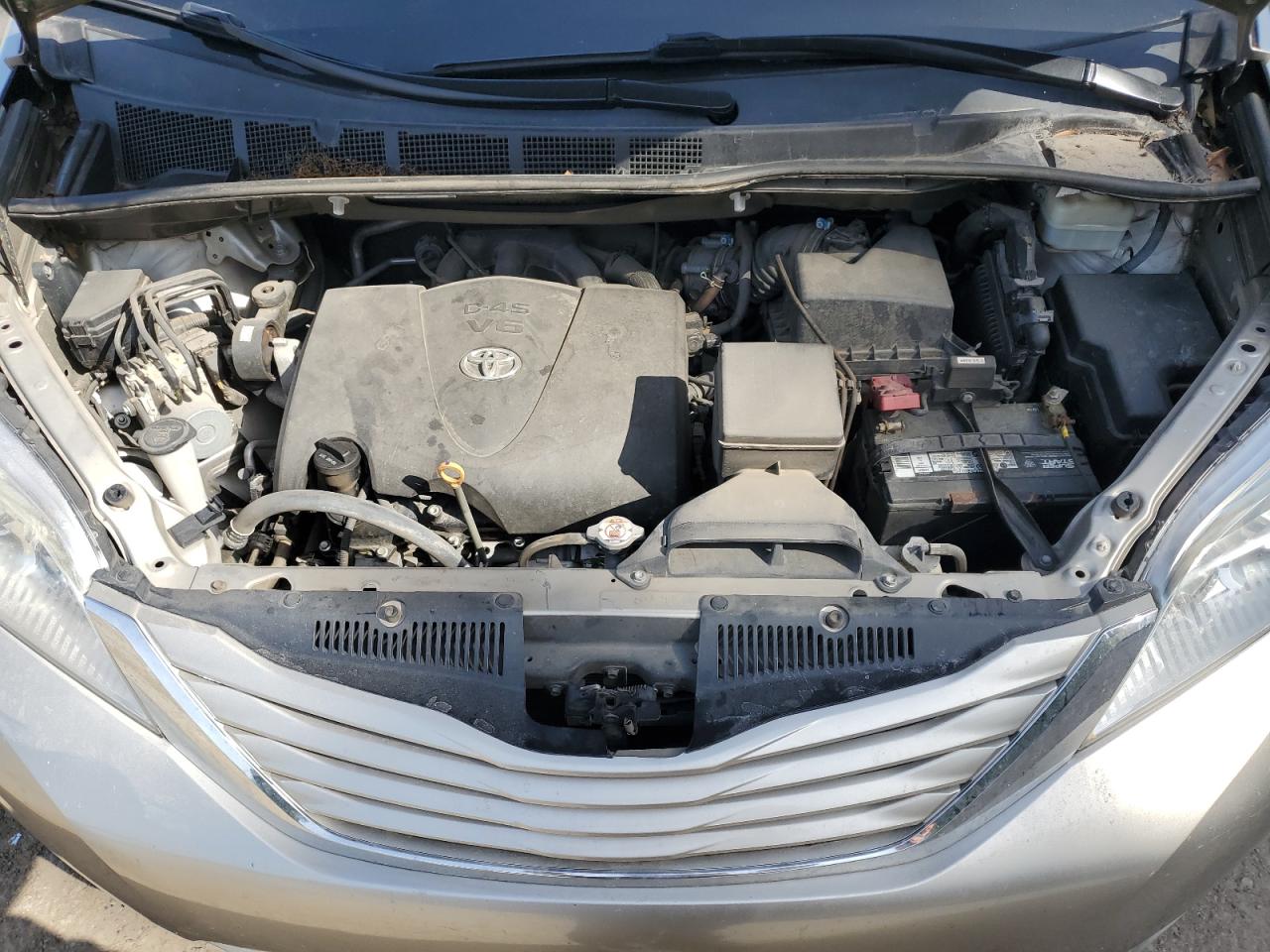 2017 Toyota Sienna Le VIN: 5TDKZ3DC7HS877484 Lot: 64692995