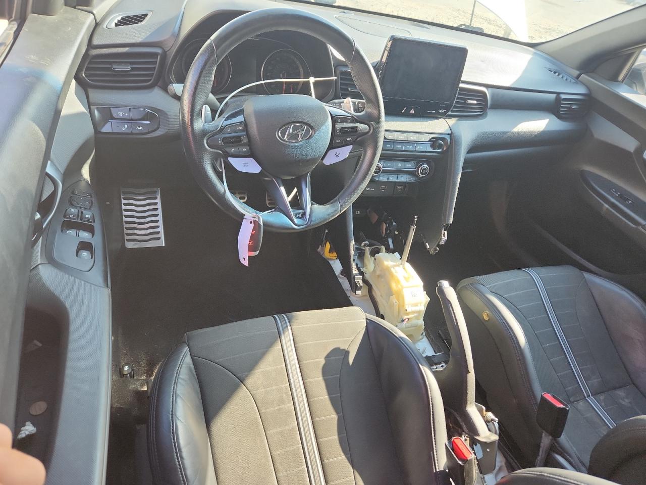 2022 Hyundai Veloster N VIN: KMHT36AH0NU013791 Lot: 63401035