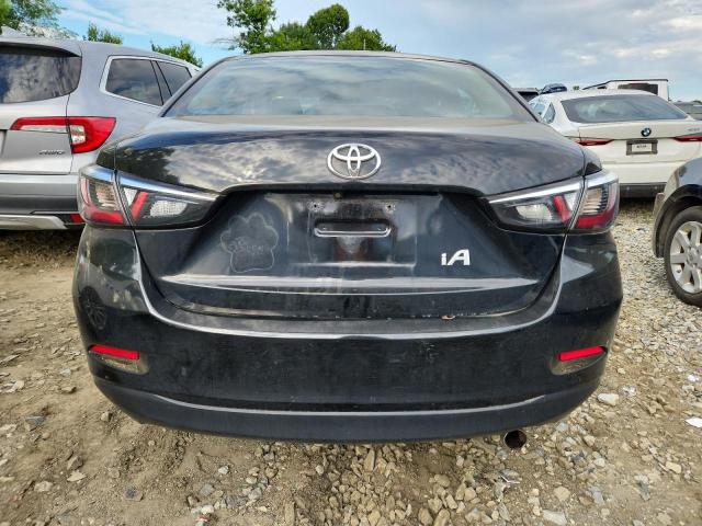  TOYOTA YARIS 2018 Czarny