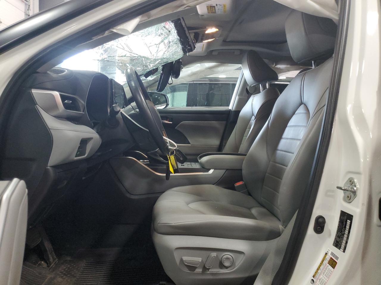 2021 Toyota Highlander Xle VIN: 5TDHZRBH0MS083285 Lot: 64098135