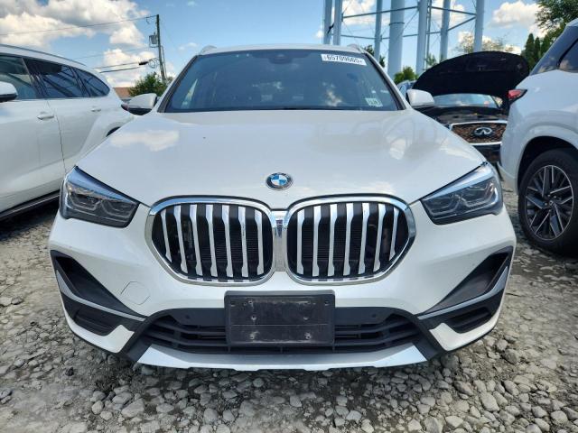  BMW X1 2021 Белы