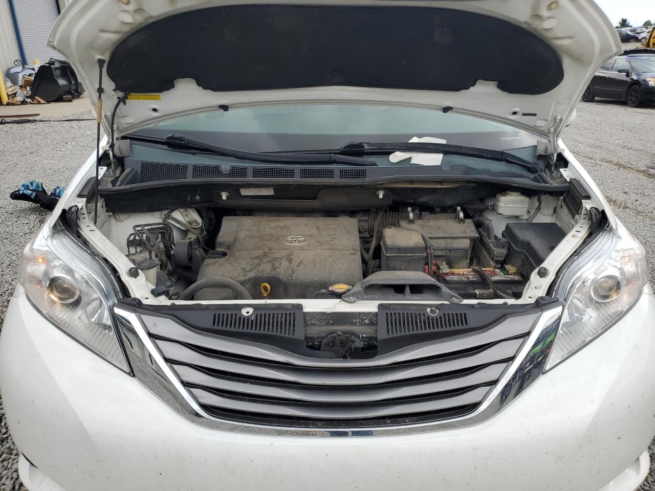 2011 Toyota Sienna Xle VIN: 5TDYK3DC3BS097617 Lot: 64743805
