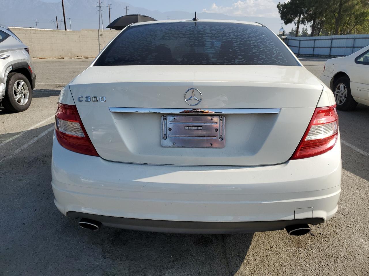 2011 Mercedes-Benz C 300 VIN: WDDGF5EBXBA525123 Lot: 63349885