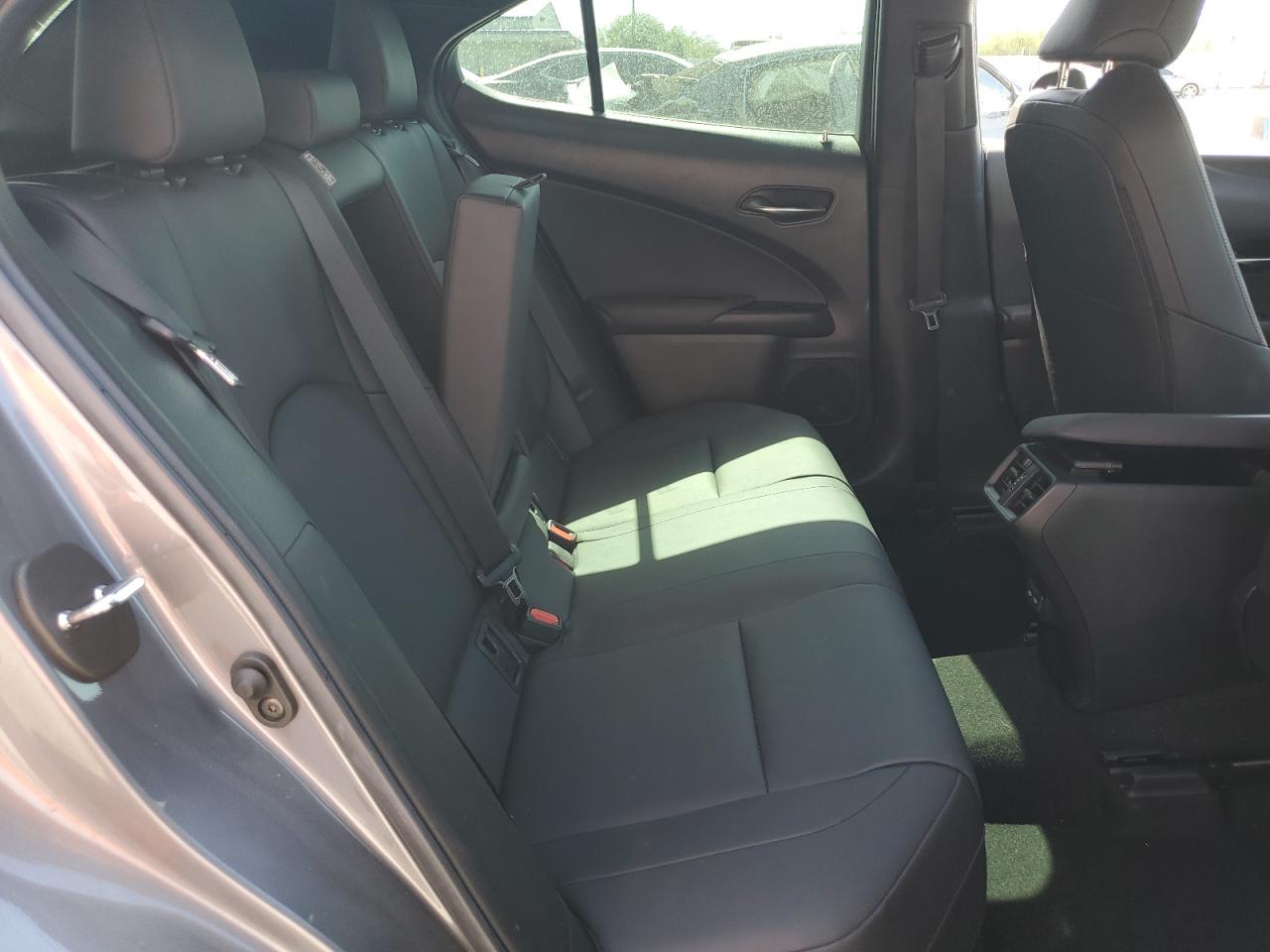 2021 Lexus Ux 200 VIN: JTHX3JBH4M2041402 Lot: 64621655