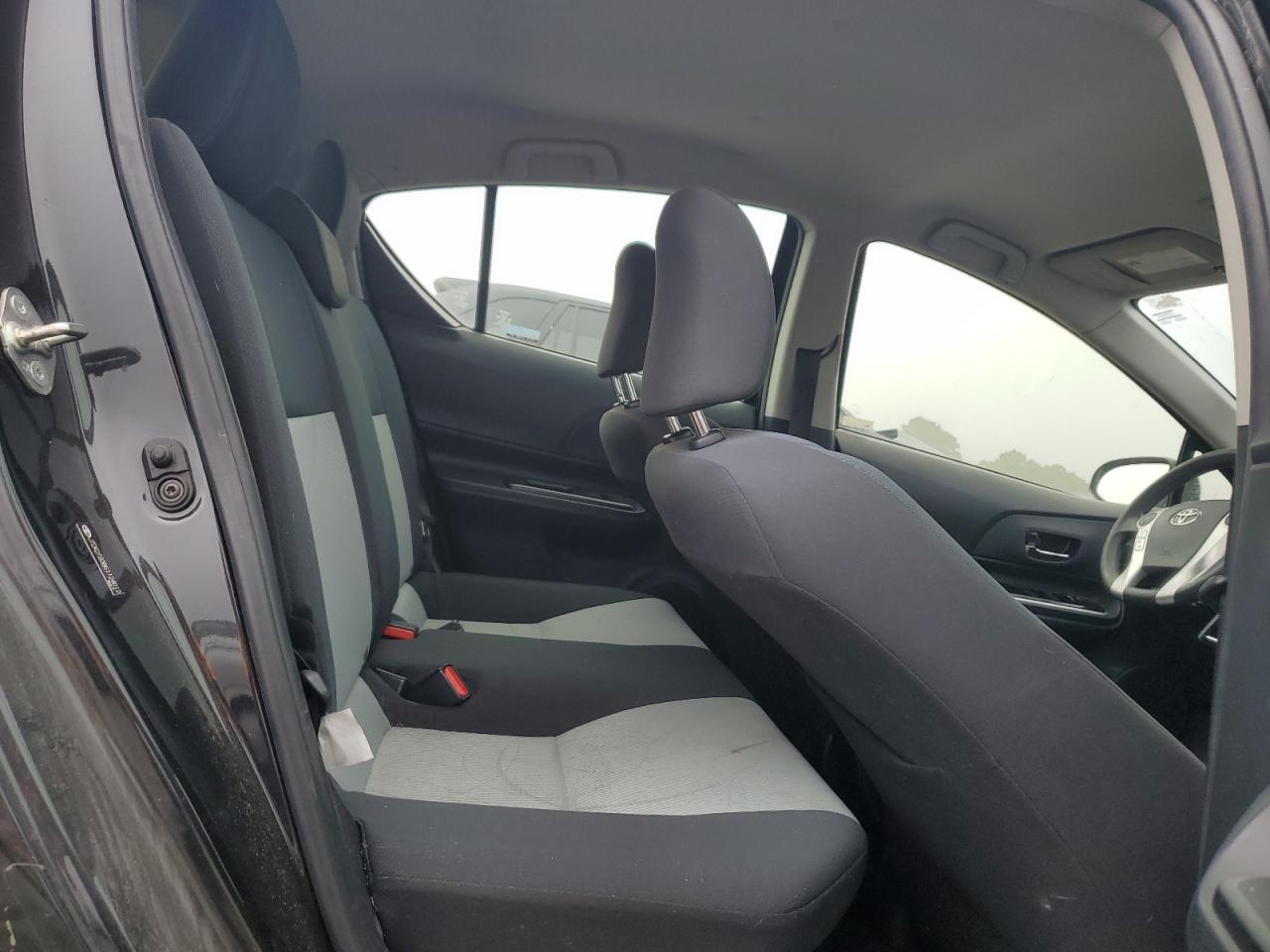 2016 Toyota Prius C VIN: JTDKDTB38G1124012 Lot: 64466905