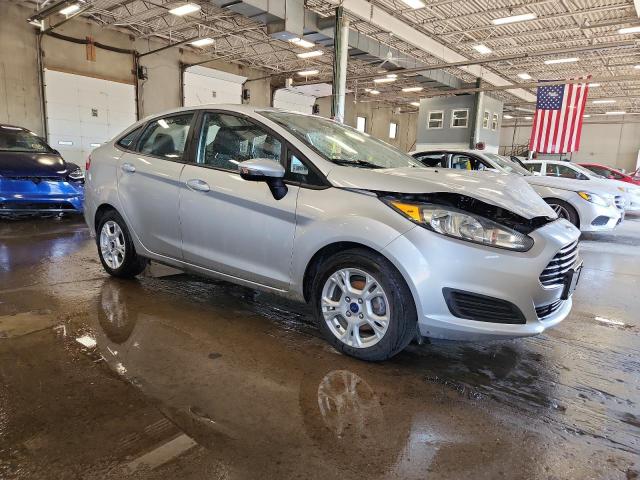 Седаны FORD FIESTA 2016 Серебристый