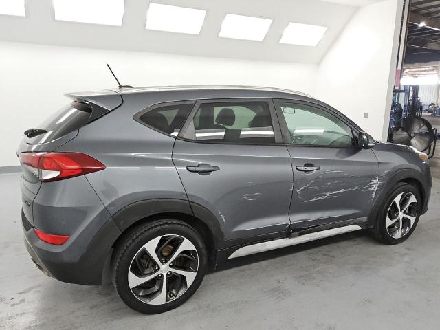  HYUNDAI TUCSON 2017 Szary