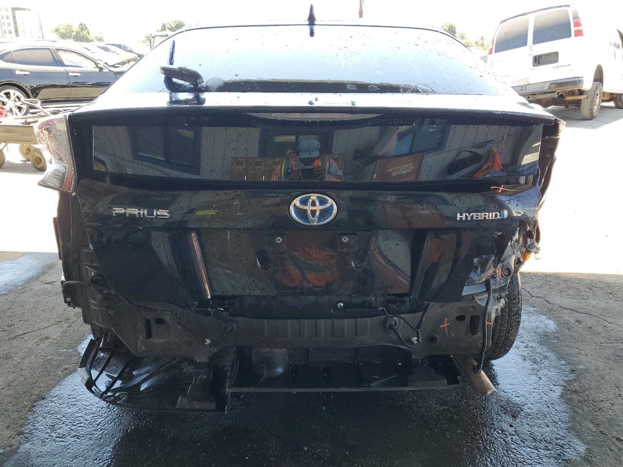 2018 Toyota Prius VIN: JTDKARFU6J3551554 Lot: 64321715
