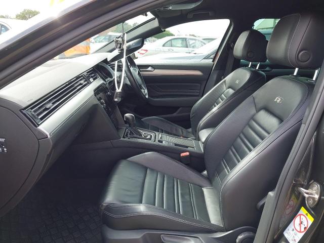 2021 VOLKSWAGEN PASSAT R-L