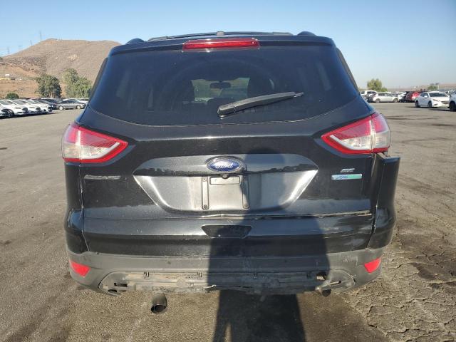  FORD ESCAPE 2015 Czarny