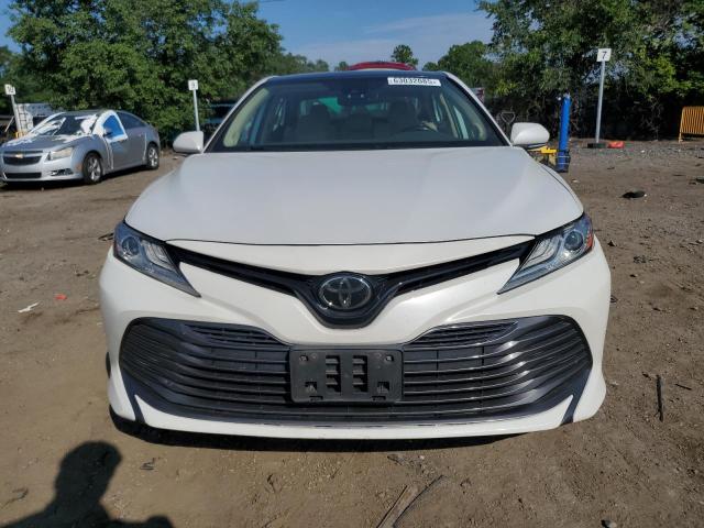 TOYOTA CAMRY 2019 Белы