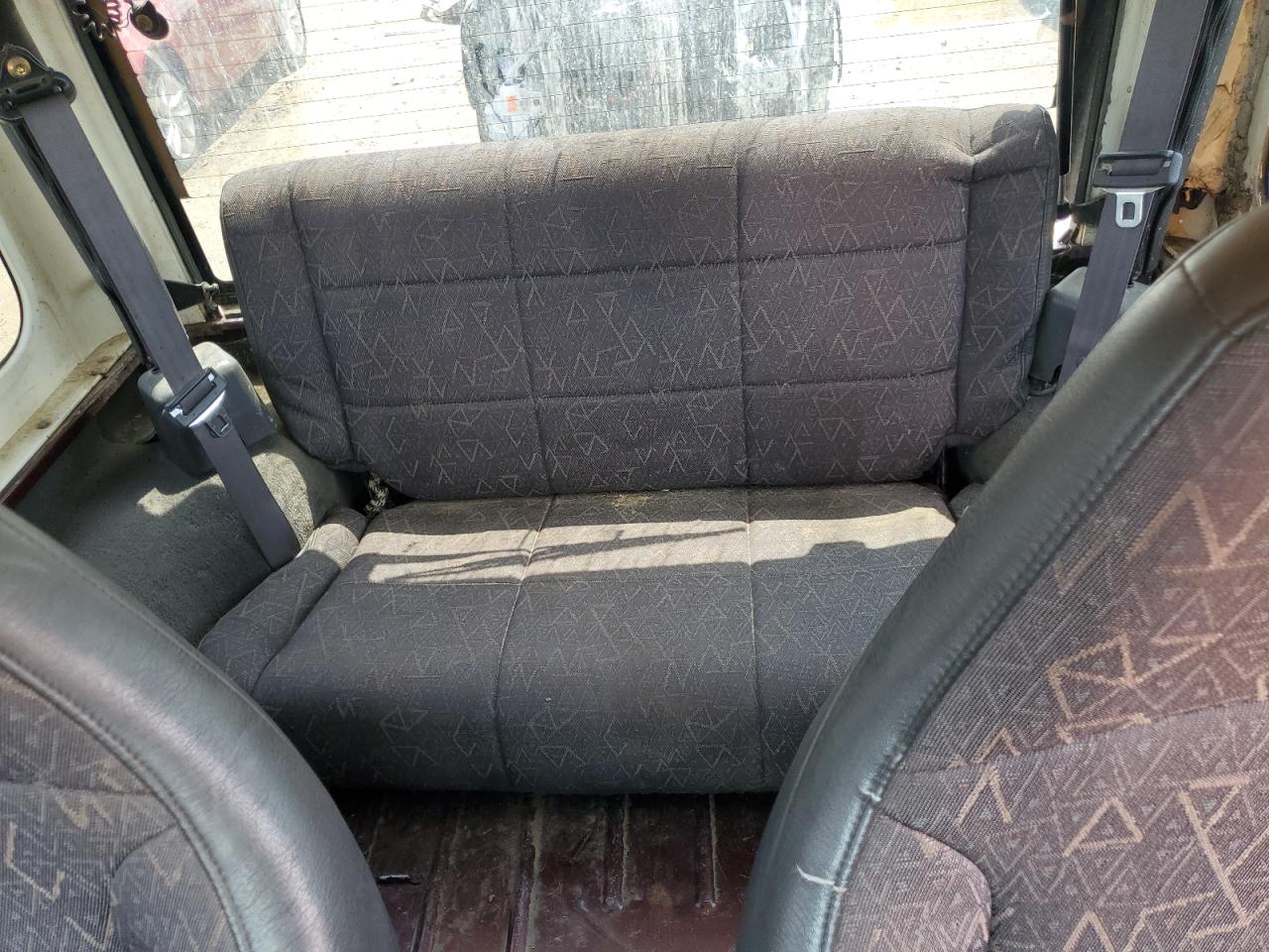 2002 Jeep Wrangler / Tj X VIN: 1J4FA39SX2P732881 Lot: 64451185
