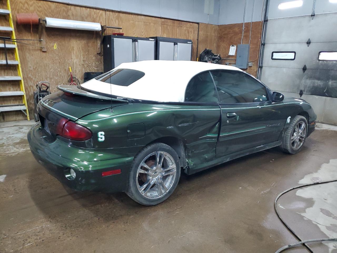 4G2JB32T8YB202434 2000 Pontiac Sunfire Gt