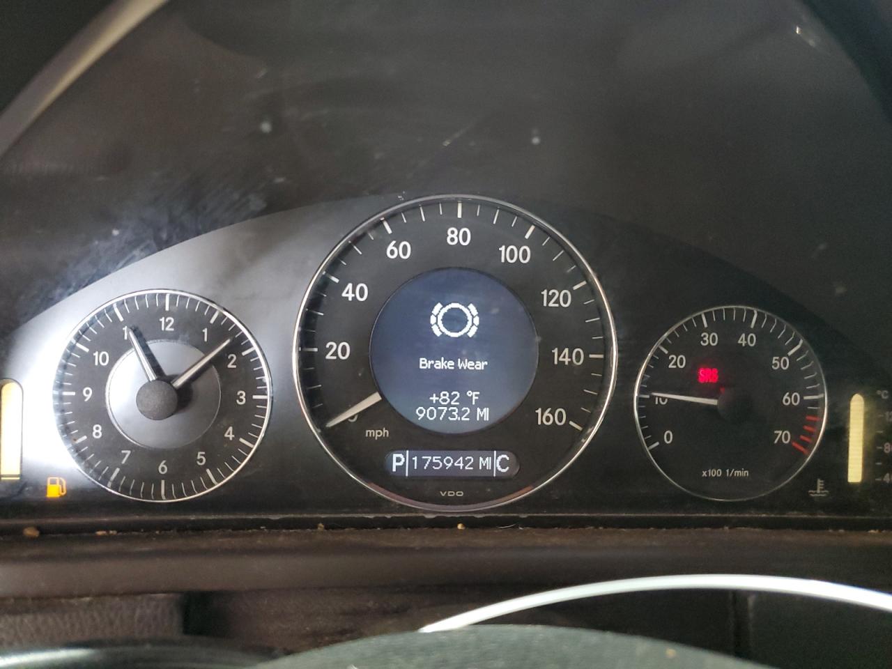 2009 Mercedes-Benz Clk 550 VIN: WDBTK72F99T105826 Lot: 63979325