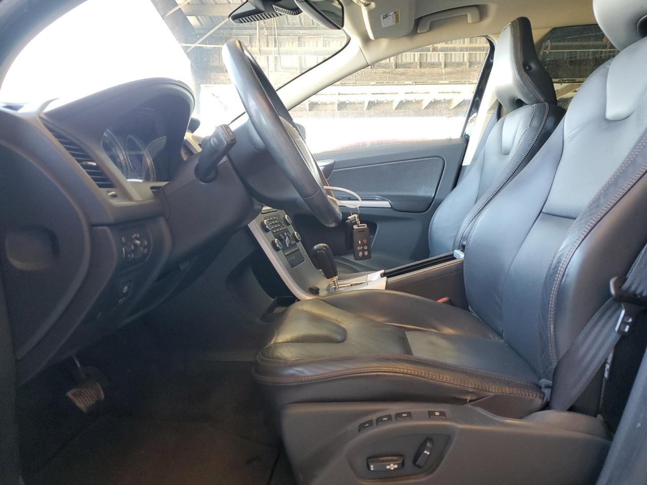 2010 Volvo Xc60 T6 VIN: YV4992DZ1A2020472 Lot: 63349695