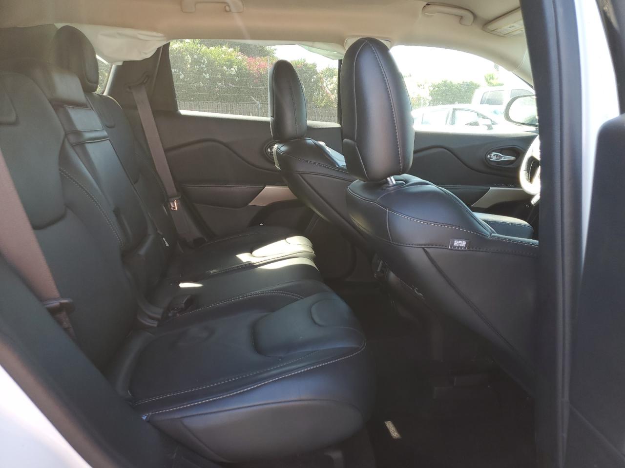 2017 Jeep Cherokee Limited VIN: 1C4PJLDS2HW644150 Lot: 64274335