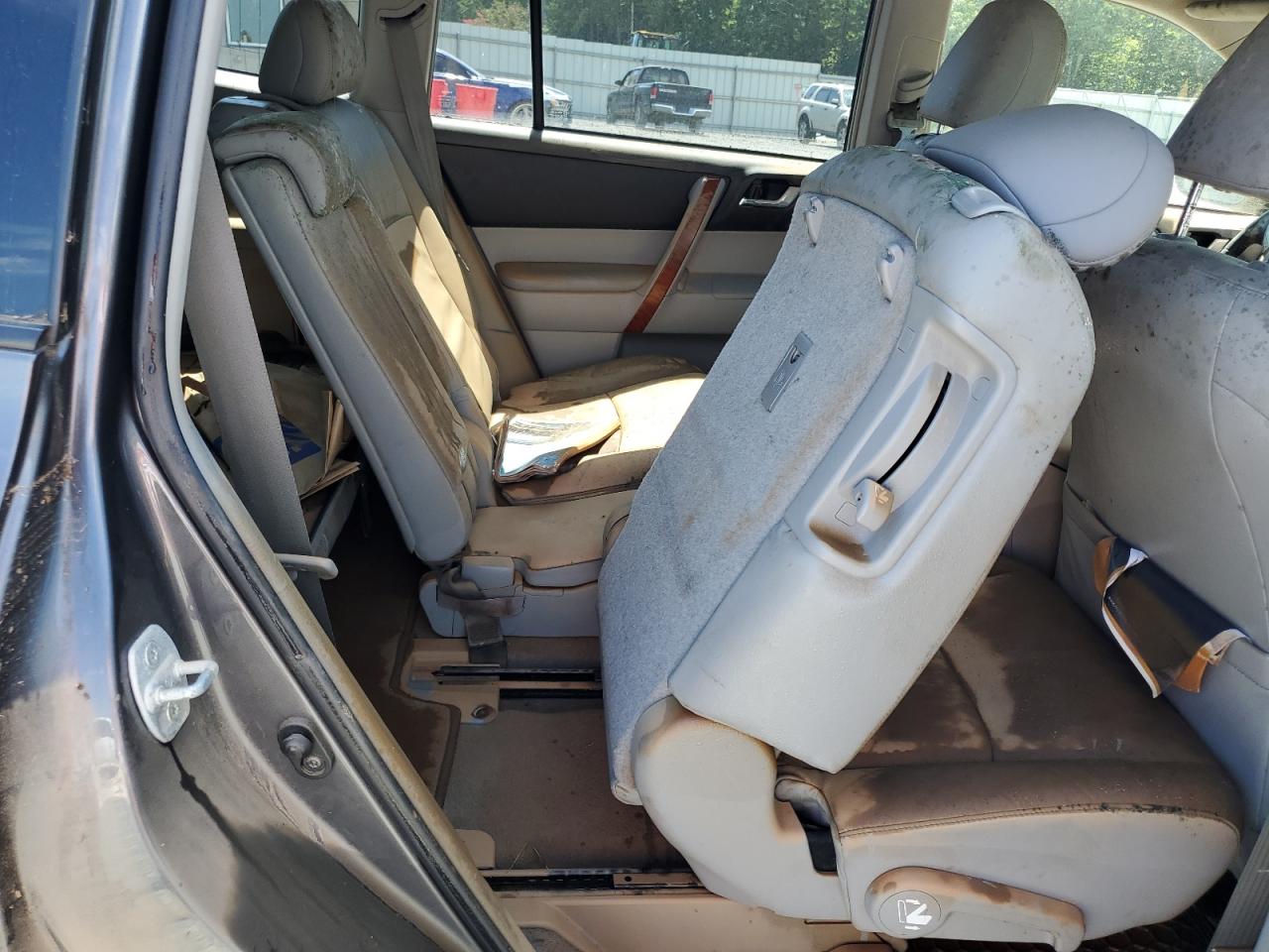 2008 Toyota Highlander Limited VIN: JTEES42A882011286 Lot: 61657545