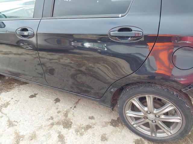 2011 TOYOTA YARIS SR V