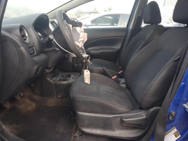  NISSAN VERSA 2016 Синий