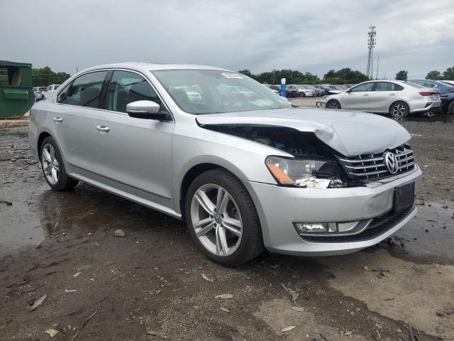  VOLKSWAGEN PASSAT 2015 Srebrny