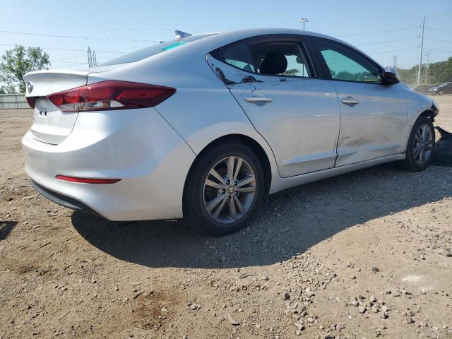  HYUNDAI ELANTRA 2018 Srebrny