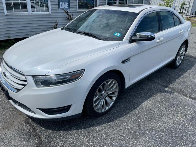 Sedans FORD TAURUS 2015 Biały