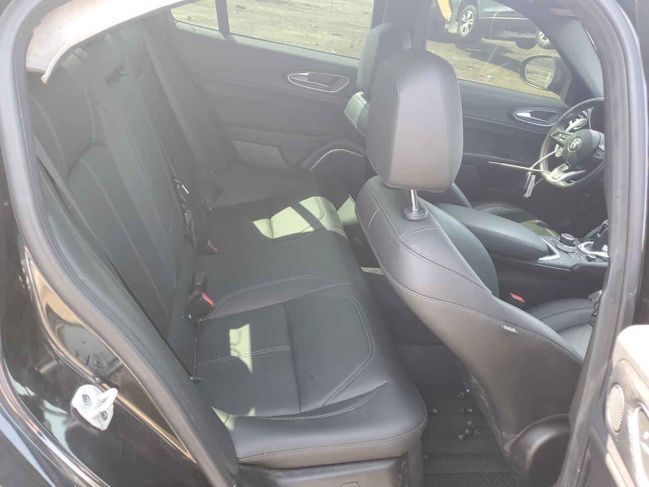 zarfananxn7661070 ZARFANANXN7661070 2022 Alfa Romeo Giulia